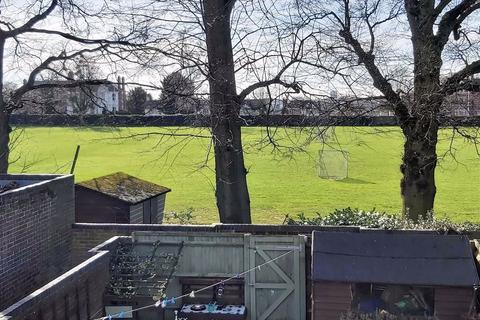 21 Field View, Caversham, Reading, RG4 5HB