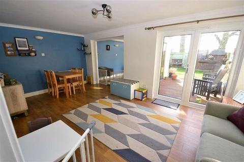 21 Field View, Caversham, Reading, RG4 5HB