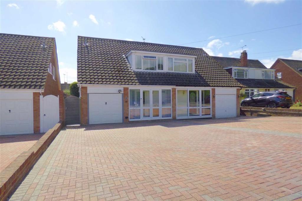 Oak Drive, Higham, Rochester 3 bed semidetached house £385,000