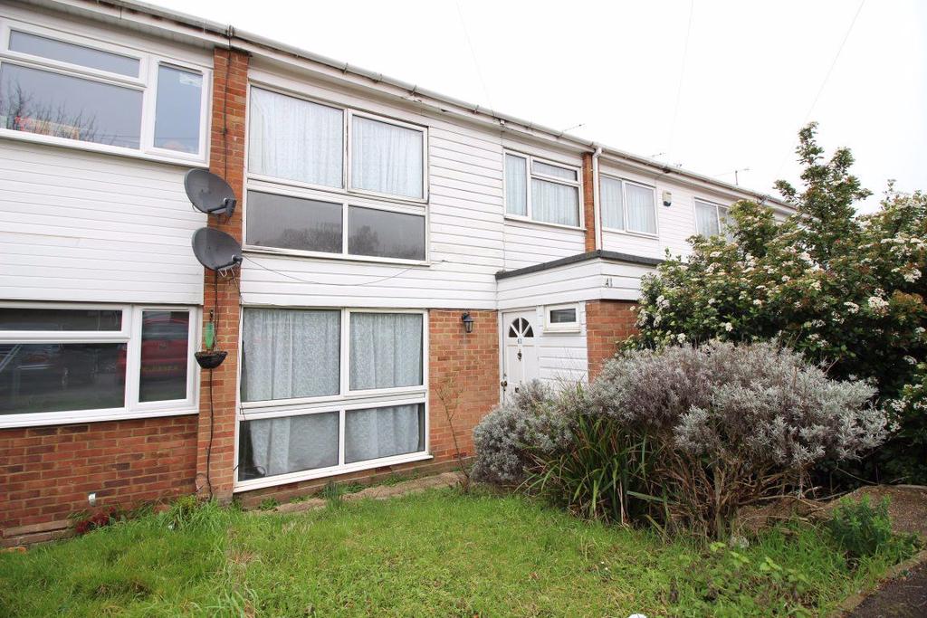 Claybury, Bushey 3 bed house £1,495 pcm (£345 pw)