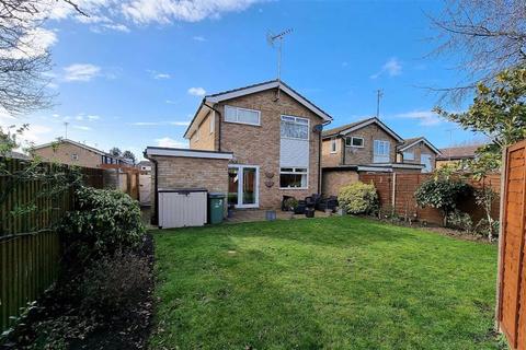 2 Wentworth Drive, Leighton Buzzard, LU7 3HY