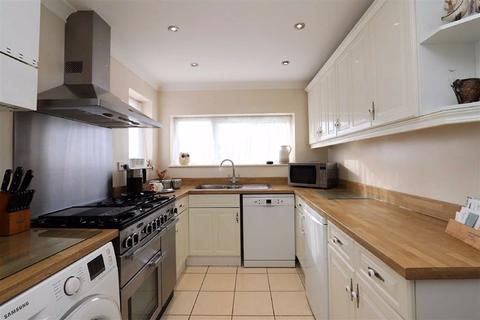 2 Wentworth Drive, Leighton Buzzard, LU7 3HY