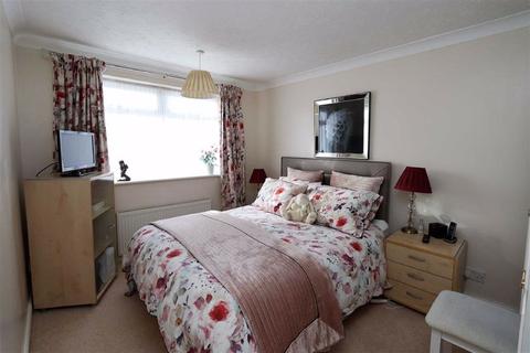 2 Wentworth Drive, Leighton Buzzard, LU7 3HY