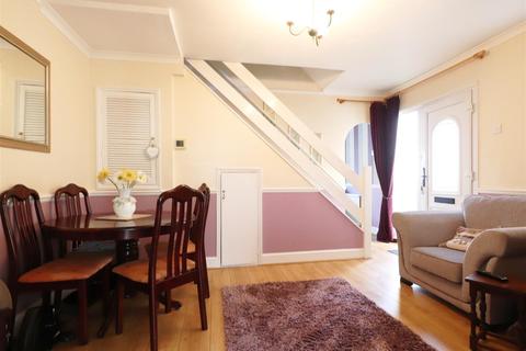 132 Brixham Road, Welling, DA16 1EJ