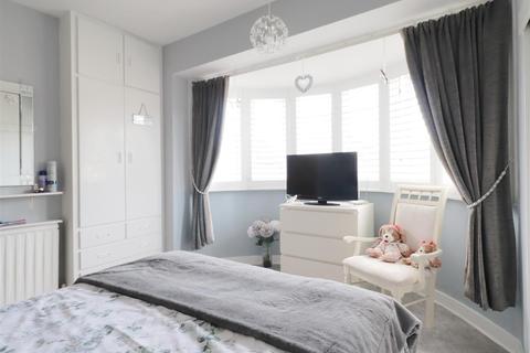 132 Brixham Road, Welling, DA16 1EJ