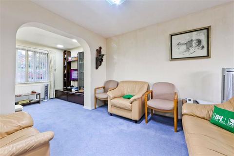 9 Caddis Close, Stanmore, HA7 3TL