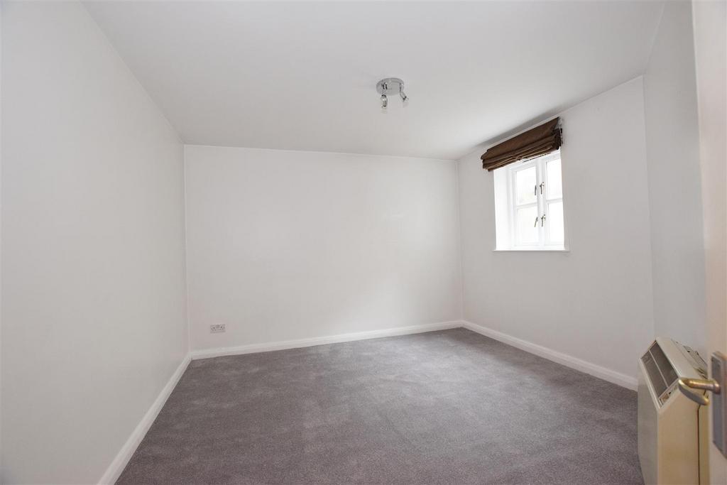 Bedroom.JPG