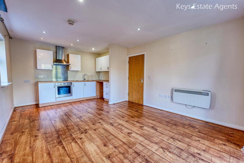 Open plan lounge/kitchen/diner