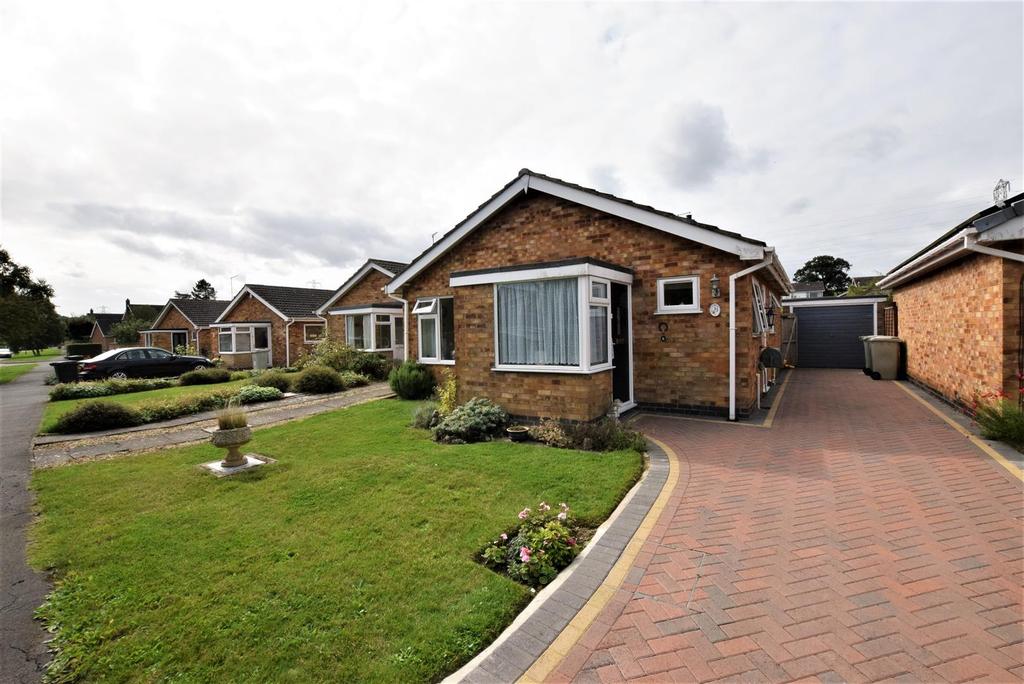 Glebe Way, Oakham 2 bed detached bungalow £239,995