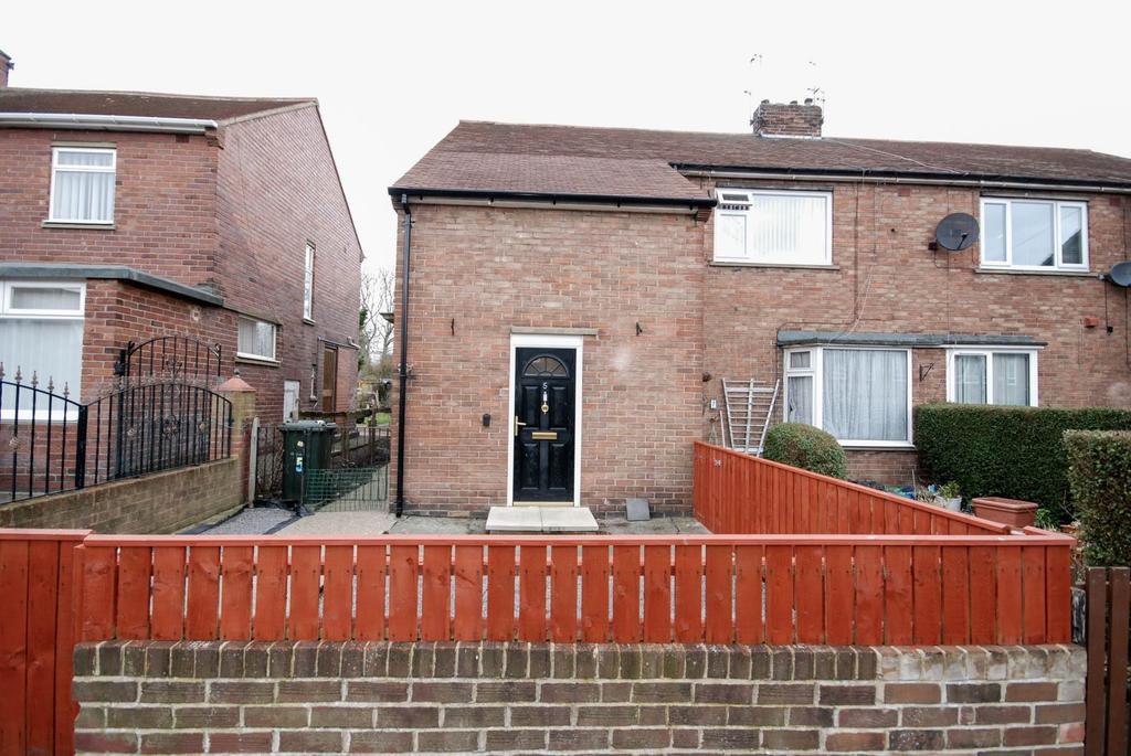 Felton Avenue, Gosforth 2 bed flat £90,000