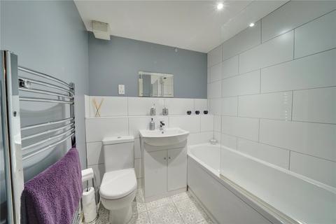 1 Cobham Close, Enfield, EN1 3SD