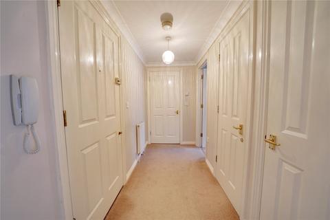 1 Cobham Close, Enfield, EN1 3SD