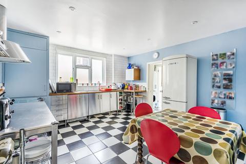 1a Birch Grove, London, SE12 0SS
