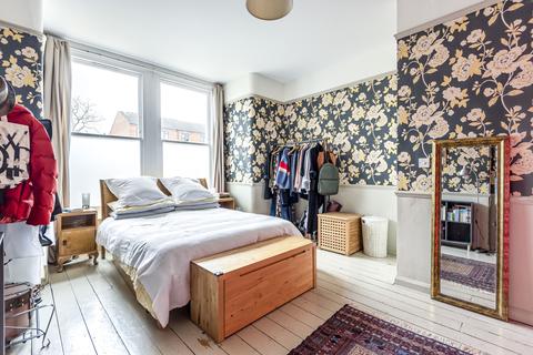 1a Birch Grove, London, SE12 0SS