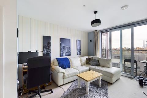 1 bedroom flat to rent, Cavatina Point, 3 Dancers Way, London, SE8