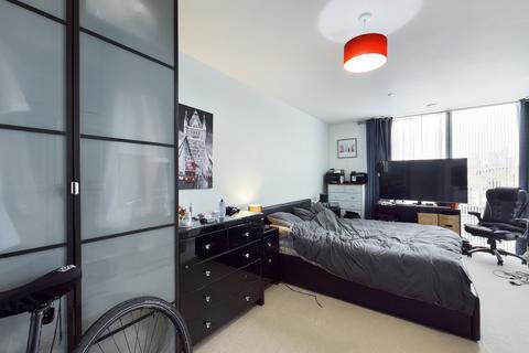 1 bedroom flat to rent, Cavatina Point, 3 Dancers Way, London, SE8