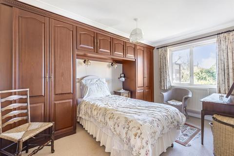 8 Eton Place, Marlow, SL7 2QA