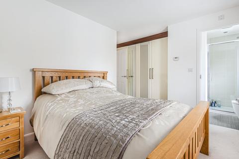 29 Empire Drive, Carterton, OX18 1BZ