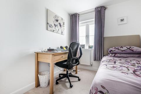 29 Empire Drive, Carterton, OX18 1BZ
