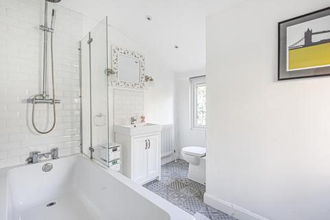 146a Courthill Road, London, SE13 6DR