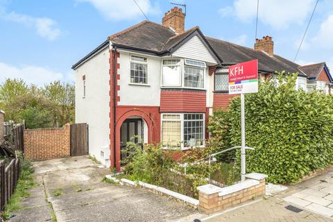 13 Dunkery Road, London, SE9 4HX