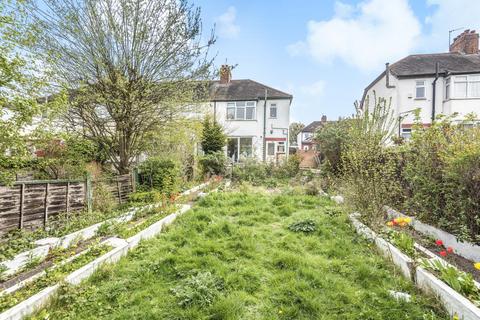 13 Dunkery Road, London, SE9 4HX