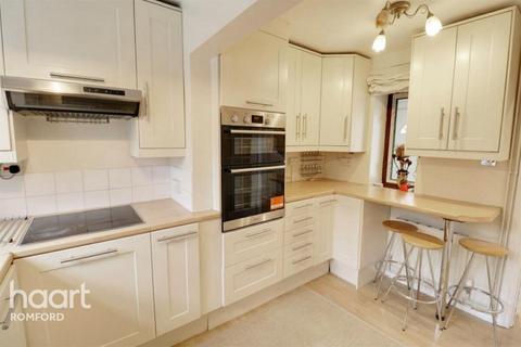 undefined, Shenstone Gardens, Romford