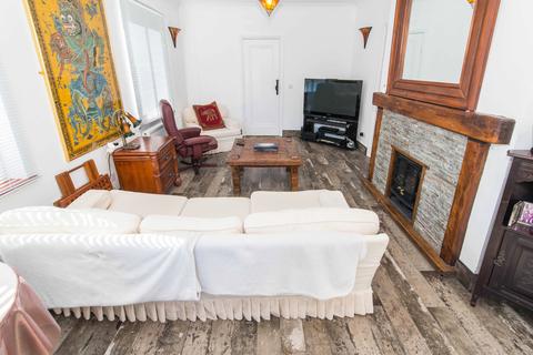 51 Guy Road, Wallington, SM6 7LZ