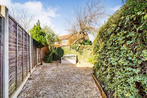 14 Brimfield Road, Purfleet-on-thames, RM19 1RG