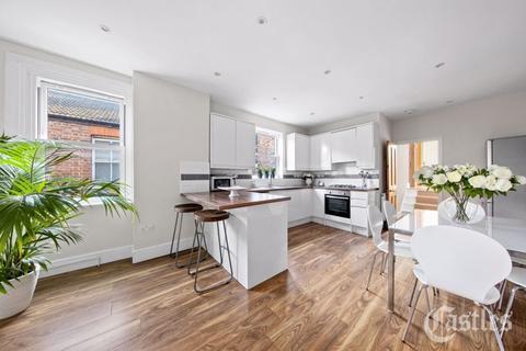 90a Marlborough Road, London, N22 8NN