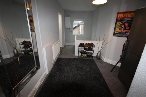 1 bedroom flat for sale, Abergele Road, Old Colwyn, Colwyn Bay