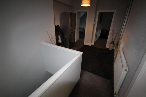 1 bedroom flat for sale, Abergele Road, Old Colwyn, Colwyn Bay