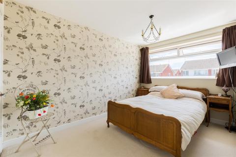 9 Callow Close, Stourport-on-severn, DY13 0LN