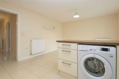 10 Blythebridge, Broughton, Milton Keynes, MK10 7AY