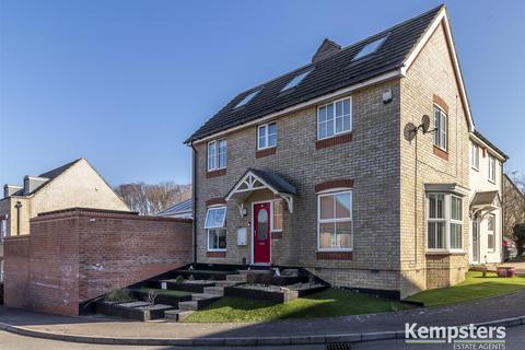 21 Hyde Close, Chafford Hundred, Grays, RM16 6RR