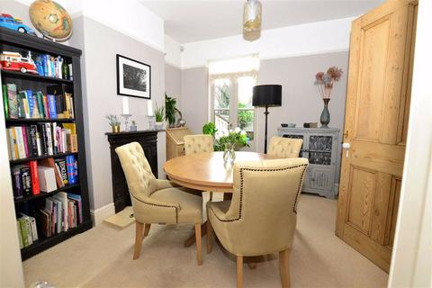 18 Hemdean Hill, Caversham, Reading, RG4 7SB