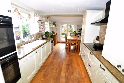 18 Hemdean Hill, Caversham, Reading, RG4 7SB
