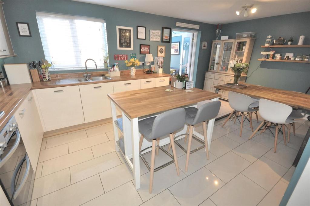 Open plan dining kitchen