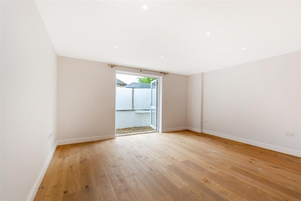 Flat 2, 193 Anerley Road, SE20-1.jpg