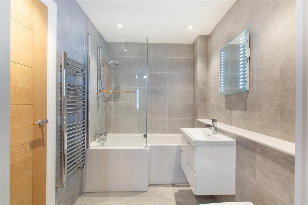 Flat 2, 193 Anerley Road, SE20-7.jpg