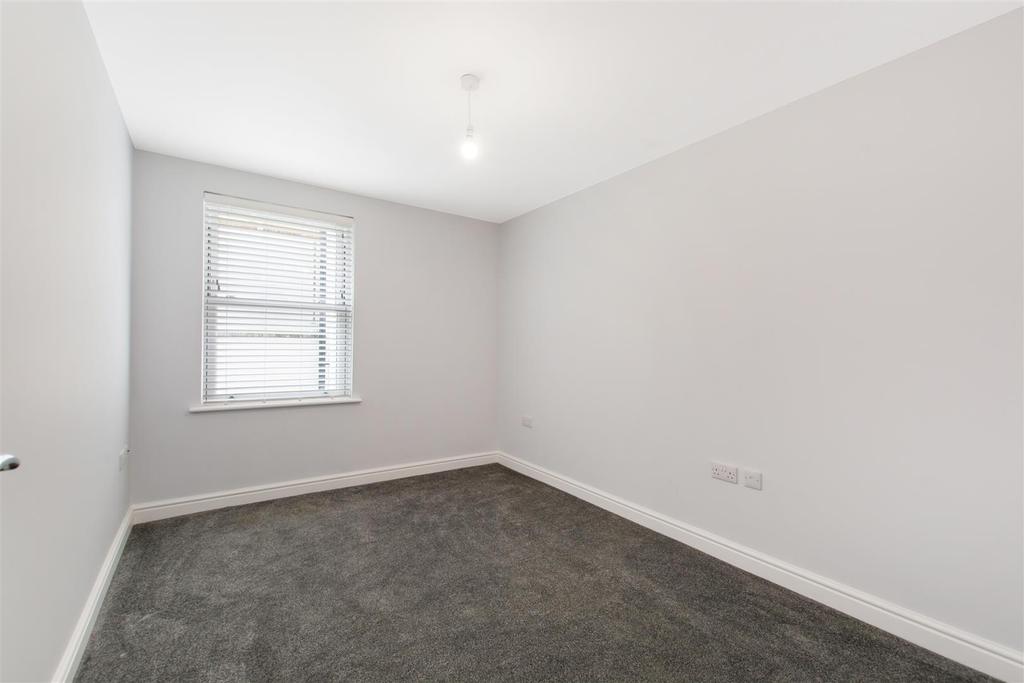 Flat 2, 193 Anerley Road, SE20-4.jpg