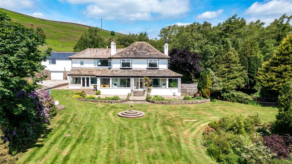 Slaidburn Road, Waddington... 4 bed detached house £995,000