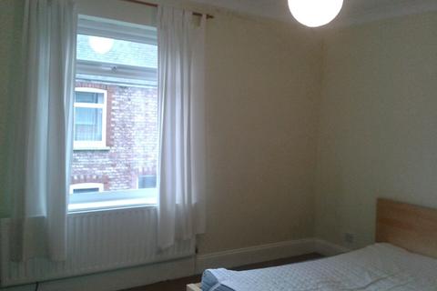 2 bedroom house share to rent - Sutherland Street, South Bank, York YO23