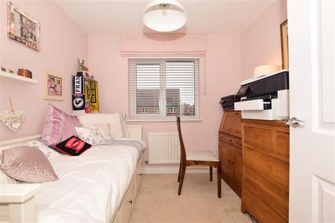 37 Germander Avenue, Halling, Rochester, ME2 1FR