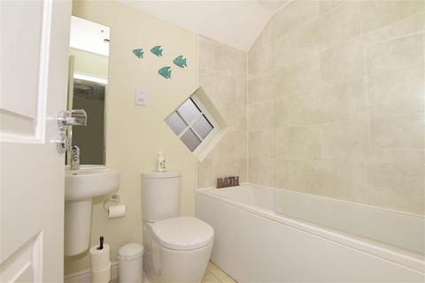 37 Germander Avenue, Halling, Rochester, ME2 1FR