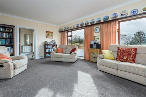 36 Grantham Road, Great Gonerby, Grantham, NG31 8JX