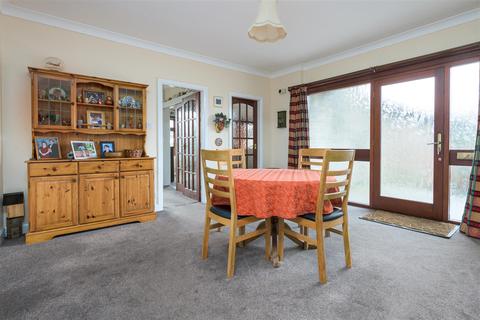 36 Grantham Road, Great Gonerby, Grantham, NG31 8JX