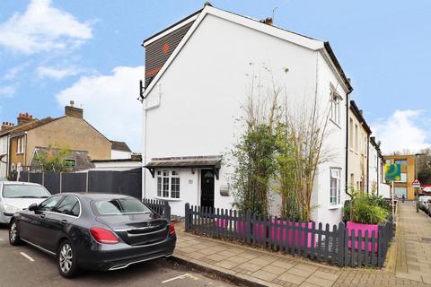 81 Canon Road, Bromley, BR1 2SL