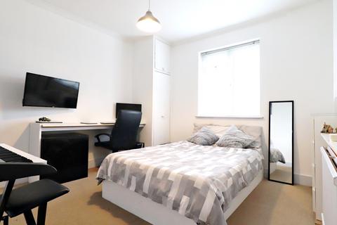 81 Canon Road, Bromley, BR1 2SL