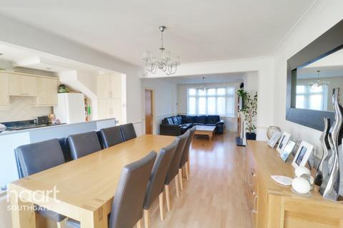 90 Gloucester Gardens, Cockfosters, Barnet, EN4 0QP